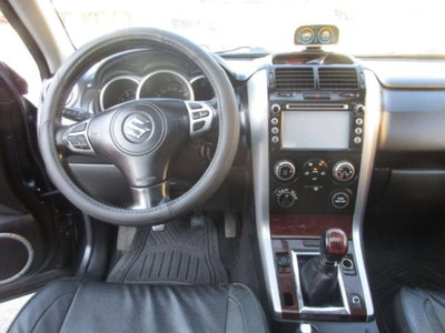 Suzuki Grand Vitara 16V cat 5p Autocarro (10)