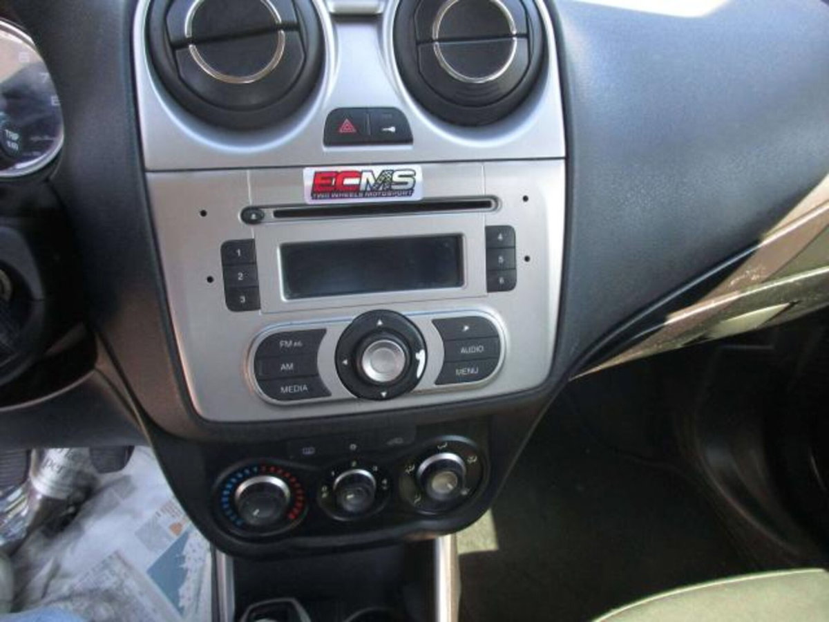 Alfa Romeo MiTo 1.4 78 CV Super (12)