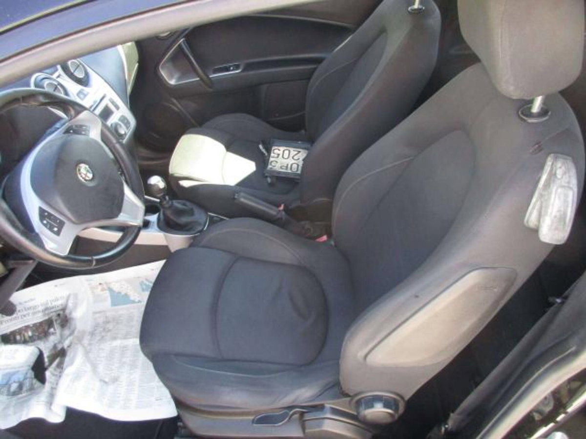 Alfa Romeo MiTo 1.4 78 CV Super (9)