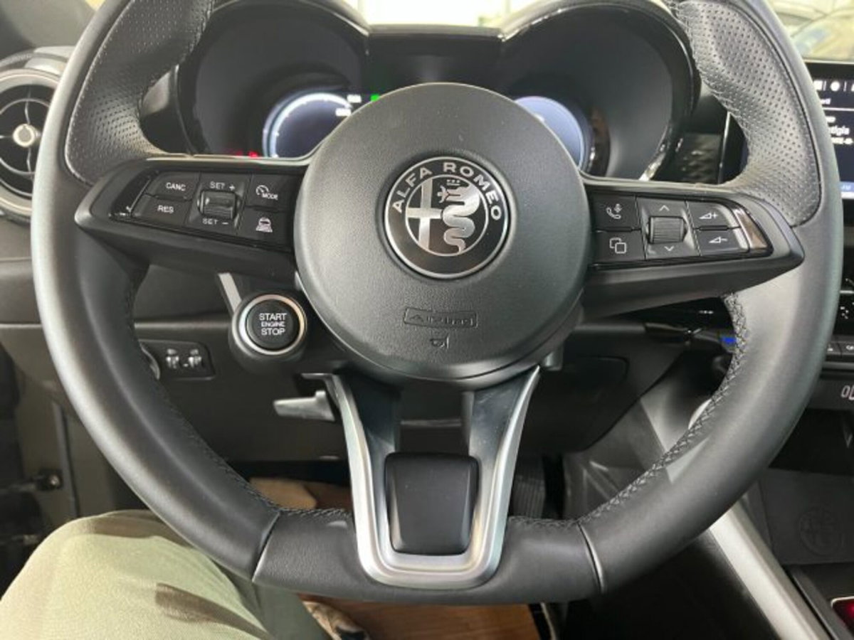 Alfa Romeo Tonale 1.5 hybrid Sprint 130cv tct7 (16)