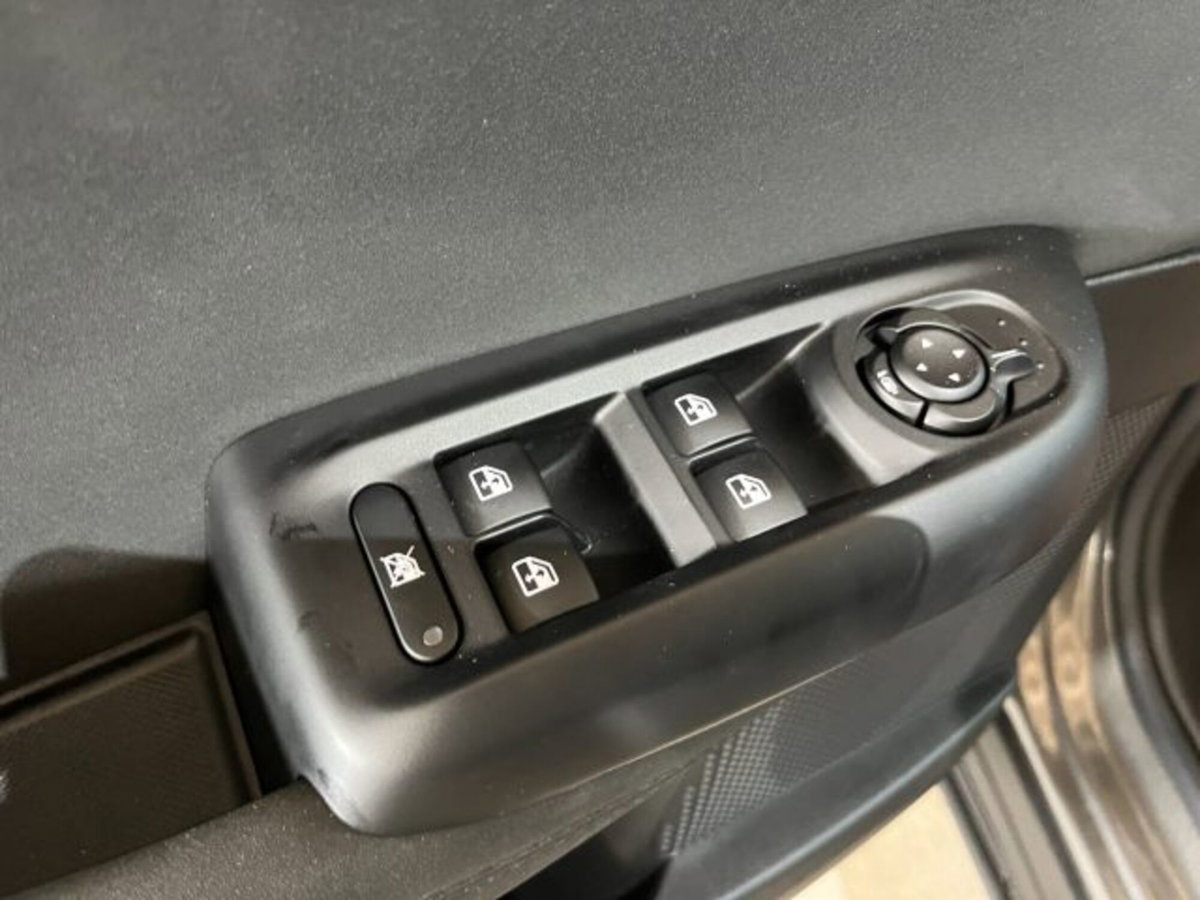 Alfa Romeo Tonale 1.5 hybrid Sprint 130cv tct7 (19)