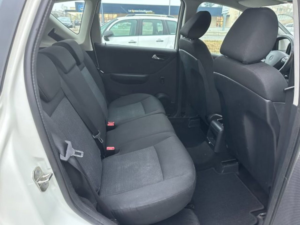 Mercedes-Benz Classe A 160 BlueEFFICIENCY (10)