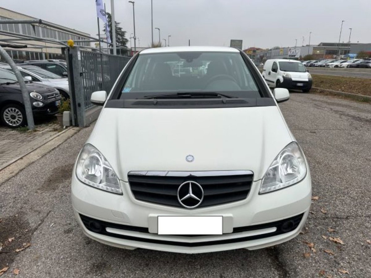 Mercedes-Benz Classe A 160 BlueEFFICIENCY (2)