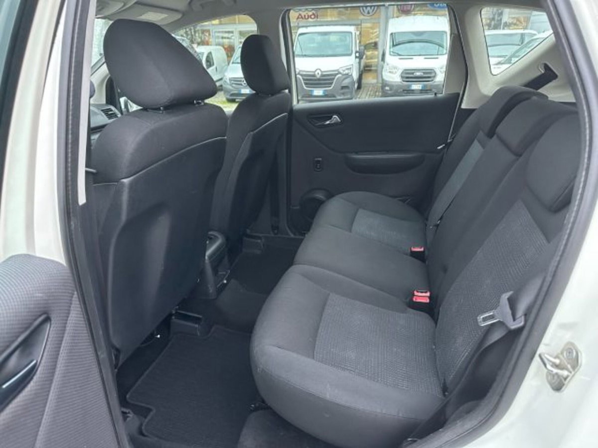 Mercedes-Benz Classe A 160 BlueEFFICIENCY (7)