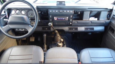 Land Rover Defender 90 2.5 Td5 Station Wagon (10)