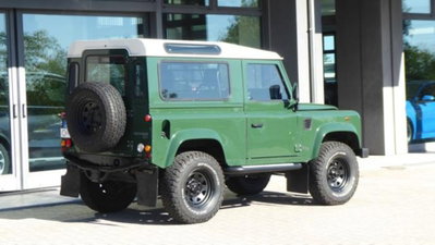 Land Rover Defender 90 2.5 Td5 Station Wagon (3)