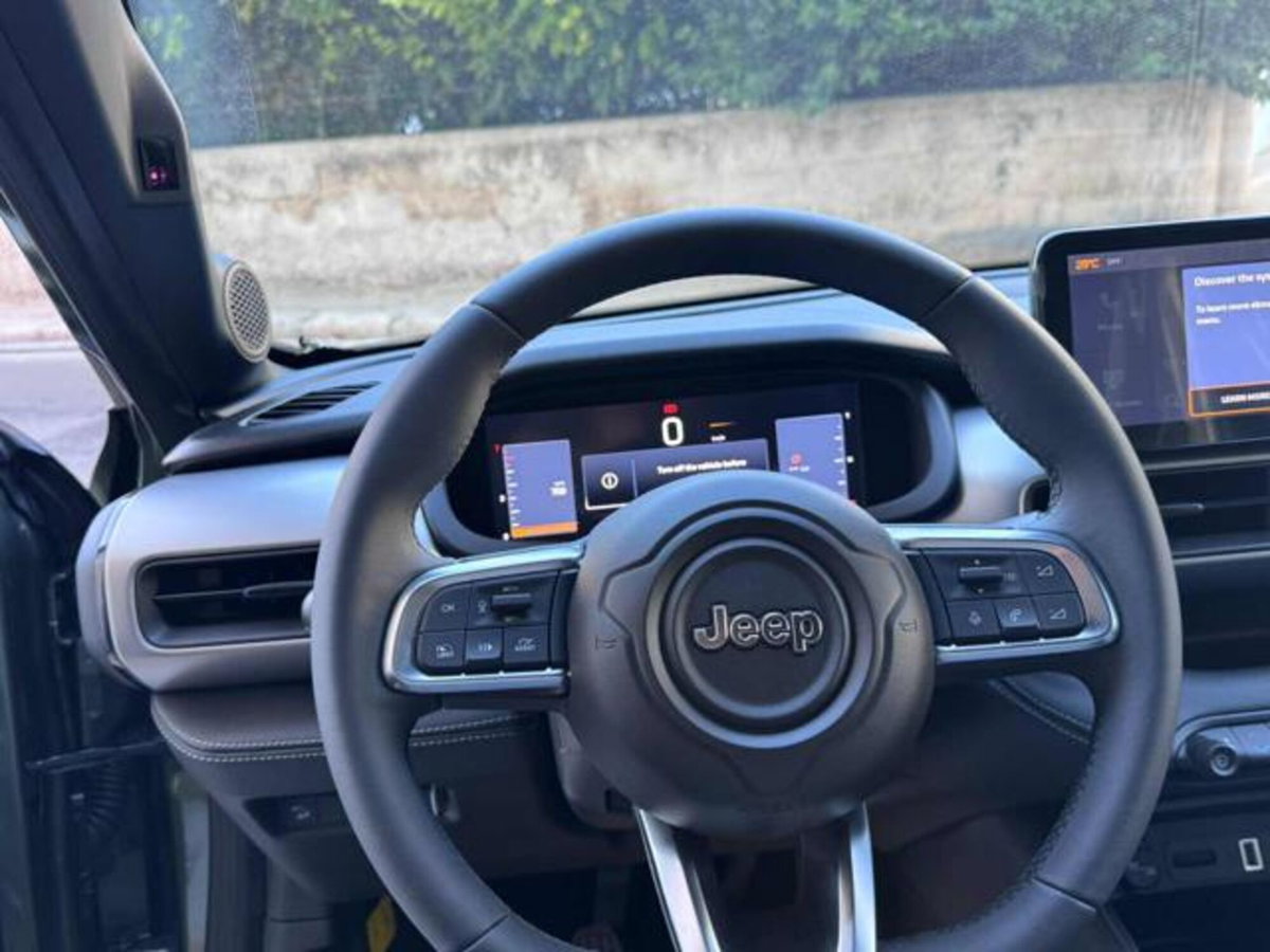 Jeep Avenger 1.2 turbo 85th Anniversary fwd 100cv (7)