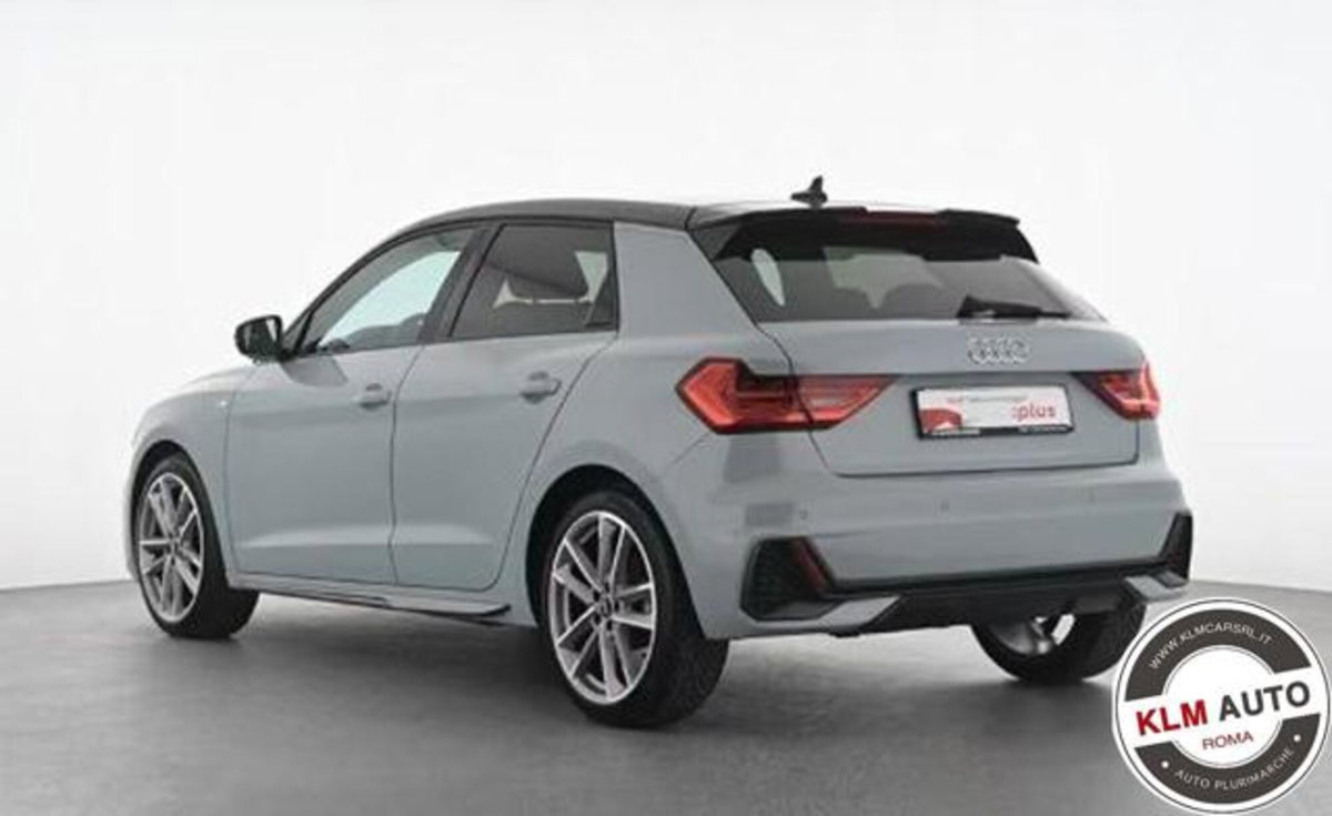 Audi A1 Sportback 30 TFSI S line edition (2)