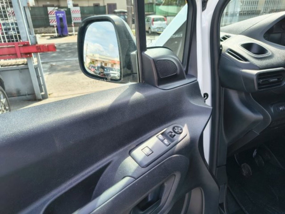 Peugeot Partner Furgone BlueHDi 100 L1 Furgone Premium (12)