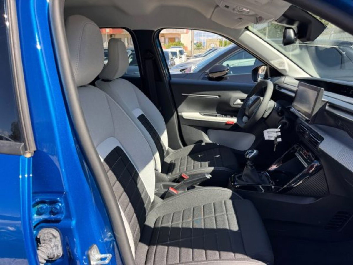 Citroen C3 1.2 turbo Max 100cv s&s (9)