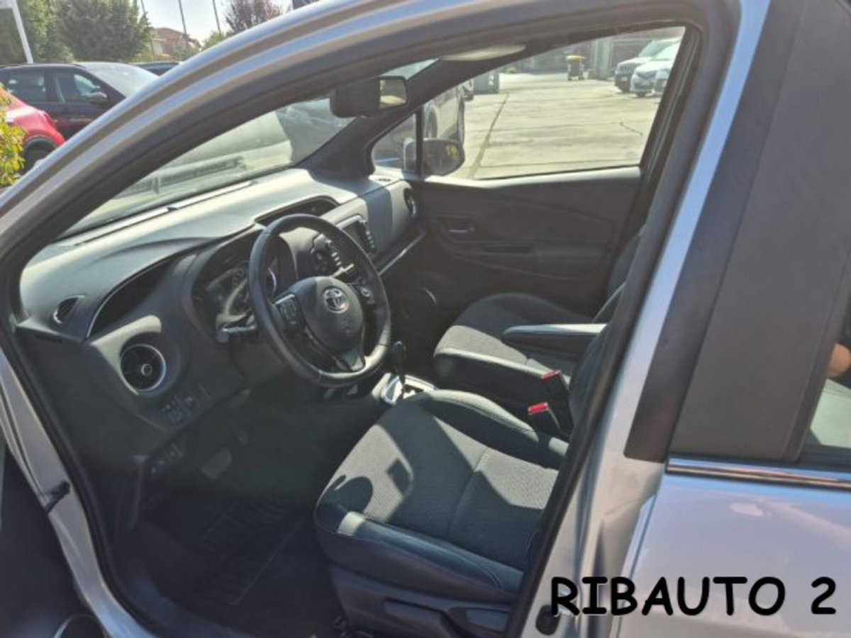 Toyota Yaris 1.5 Hybrid 5 porte Style (17)