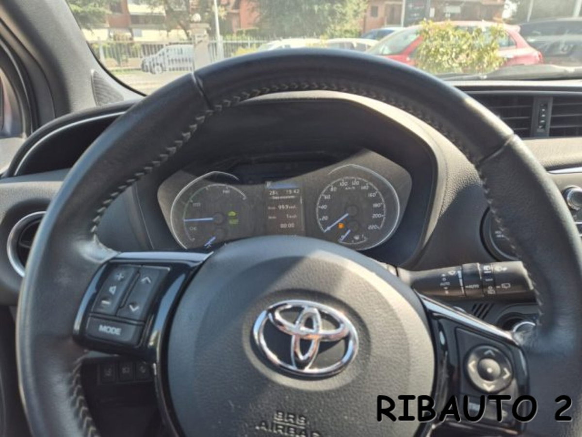 Toyota Yaris 1.5 Hybrid 5 porte Style (8)