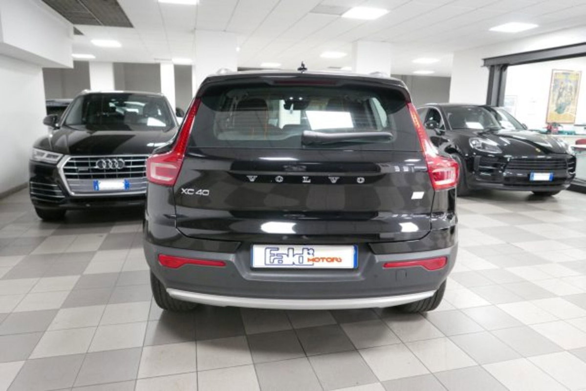 Volvo XC40 T5 Recharge Plug-in Hybrid Inscription Expression (5)