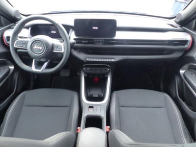 Jeep Avenger 1.2 turbo e-hybrid mhev Summit fwd 110cv edct6 (12)