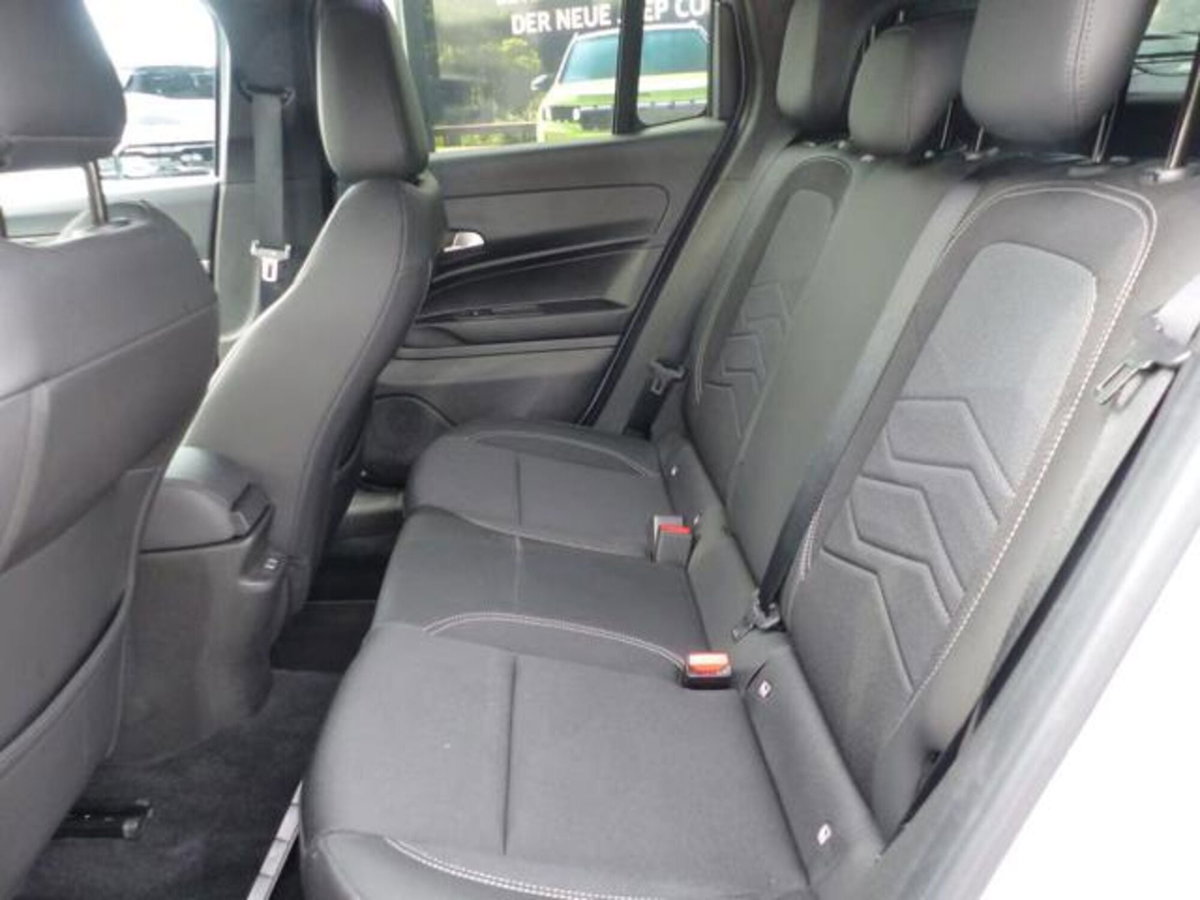 Jeep Avenger 1.2 turbo e-hybrid mhev Summit fwd 110cv edct6 (15)
