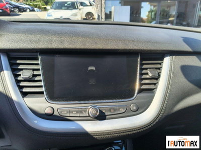 Opel Grandland 1.5 diesel Ecotec aut. Business Elegance (10)