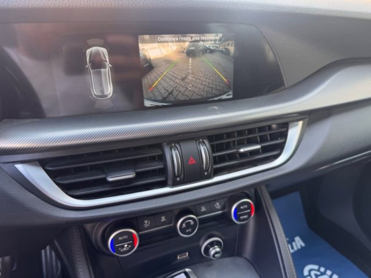Alfa Romeo Stelvio Stelvio 2.2 Turbodiesel 190 CV AT8 Q4 Sprint (13)