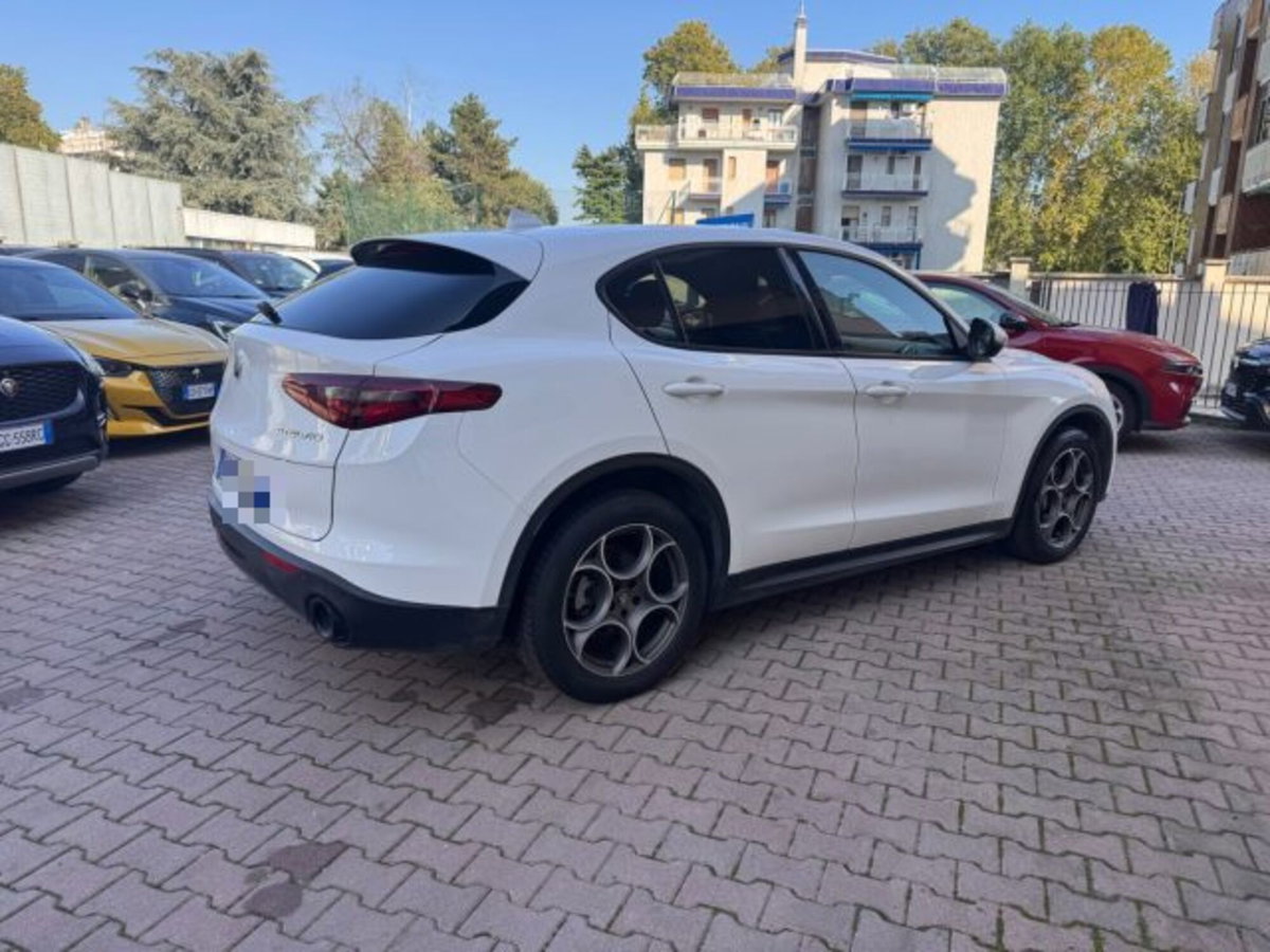 Alfa Romeo Stelvio Stelvio 2.2 Turbodiesel 190 CV AT8 Q4 Sprint (4)