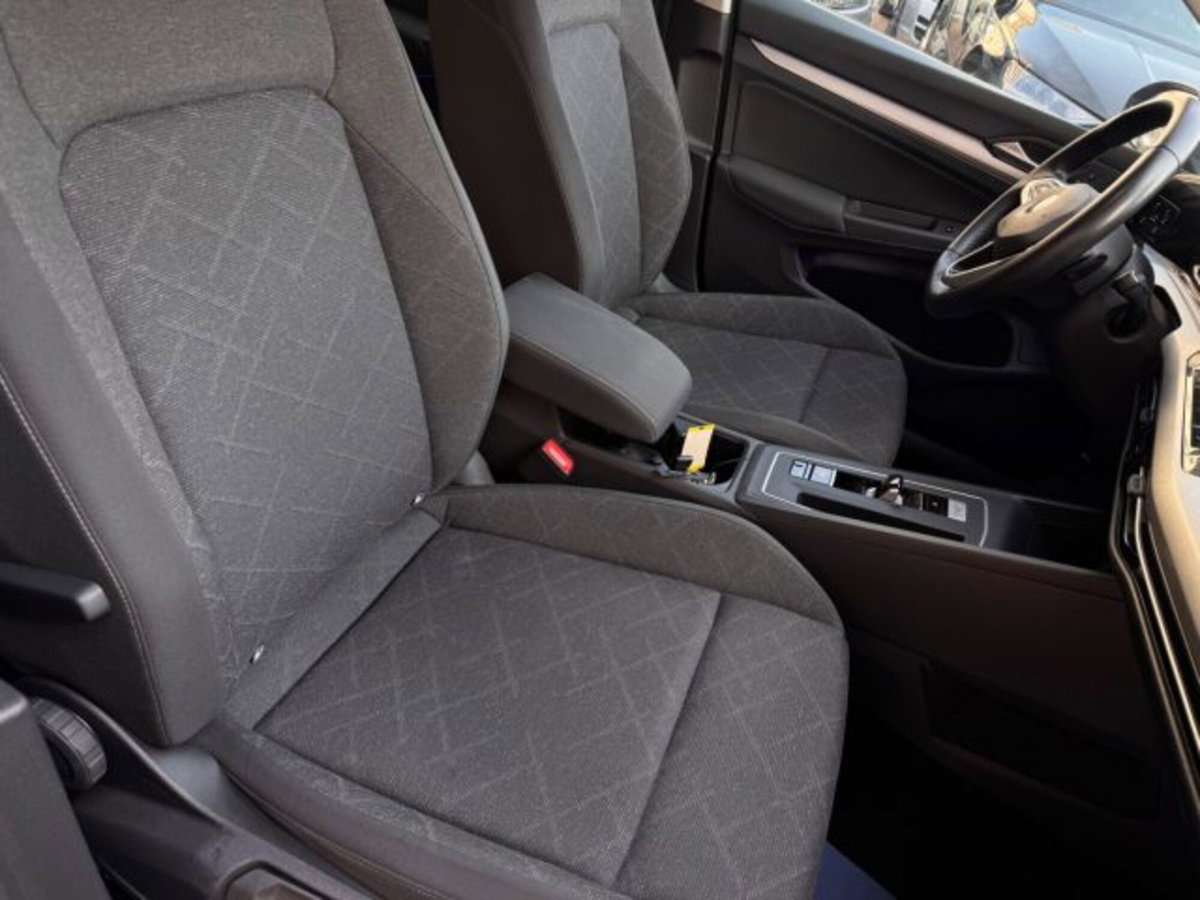Volkswagen Golf Variant 2.0 TDI SCR DSG Life (10)