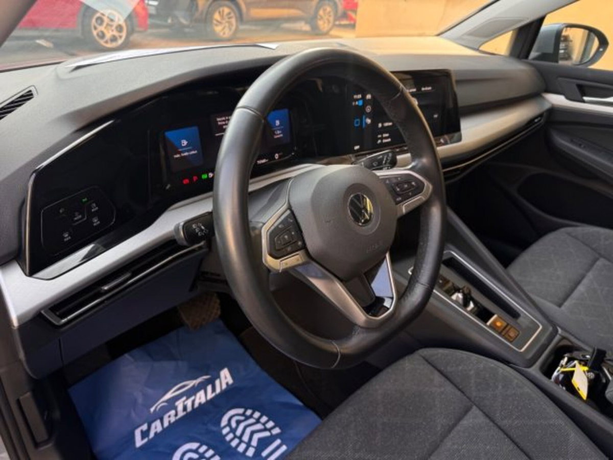 Volkswagen Golf Variant 2.0 TDI SCR DSG Life (11)