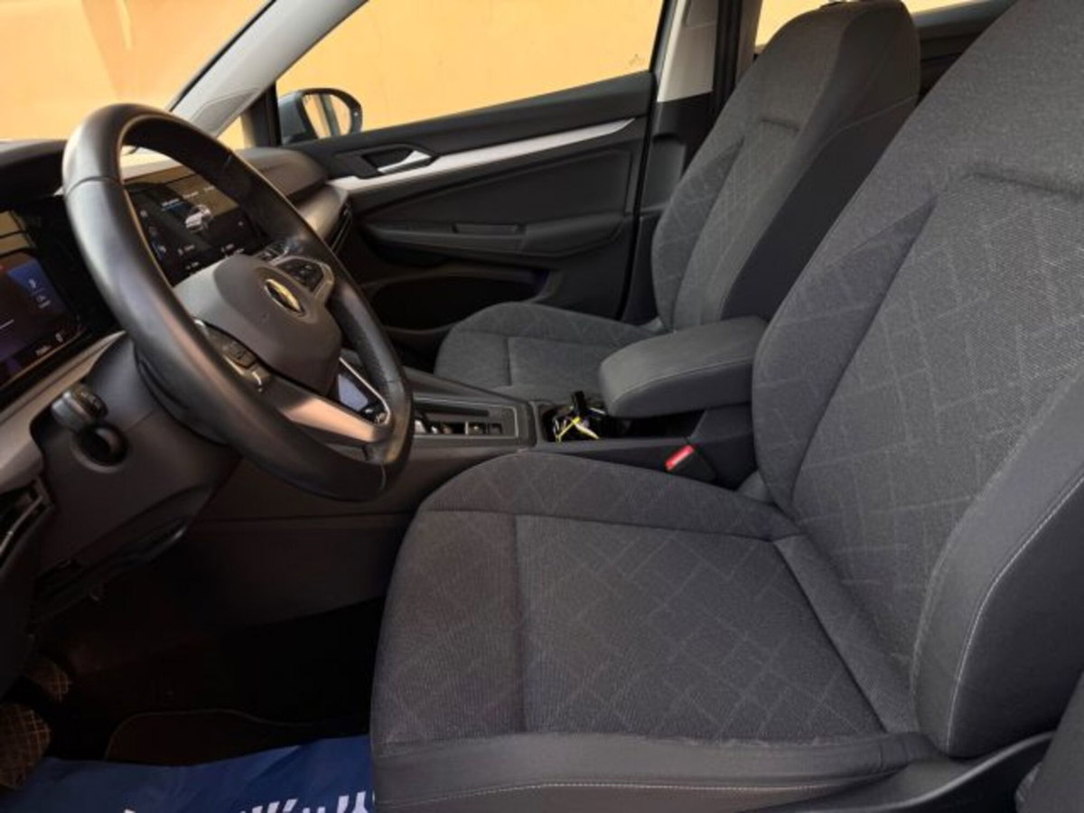 Volkswagen Golf Variant 2.0 TDI SCR DSG Life (12)
