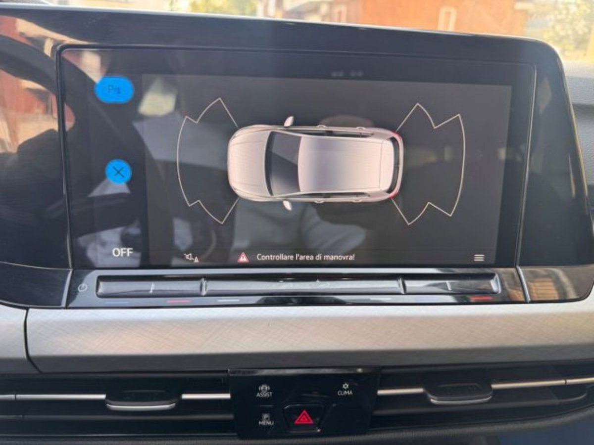 Volkswagen Golf Variant 2.0 TDI SCR DSG Life (14)