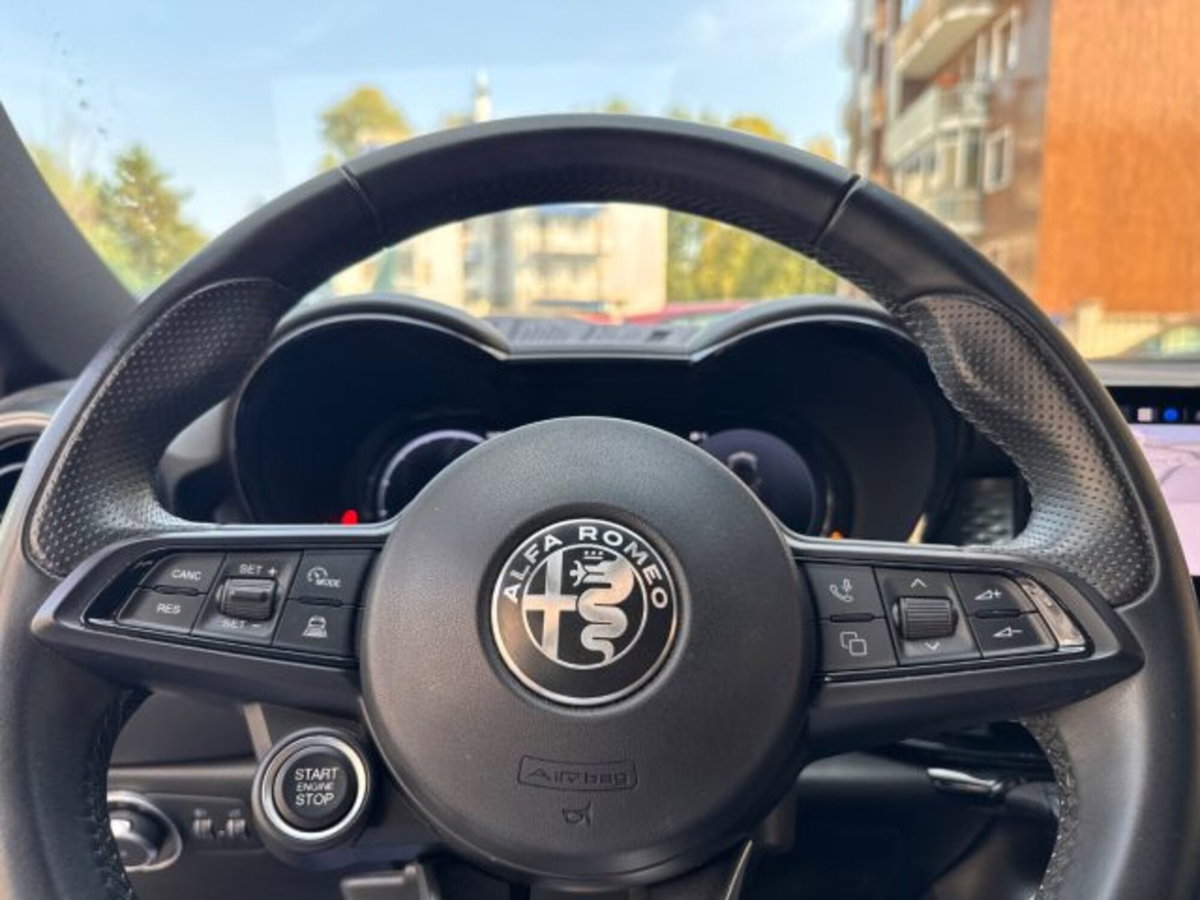 Alfa Romeo Tonale 1.5 hybrid Sprint 130cv tct7 (16)