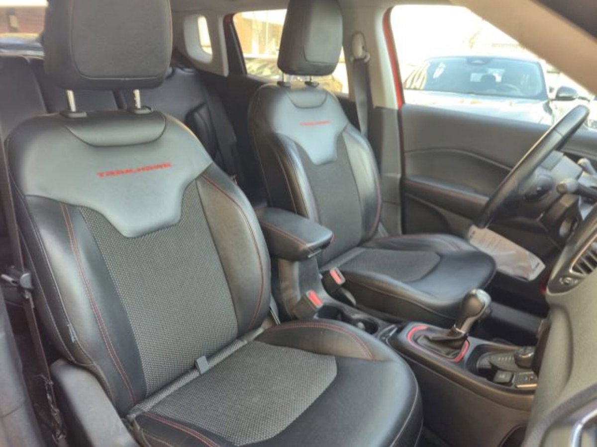 Jeep Compass 2.0 Multijet II 170 aut. 4WD Trailhawk (8)