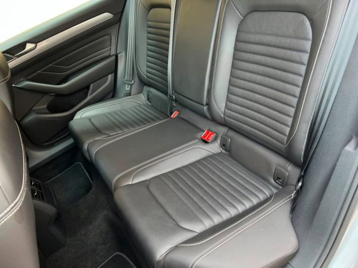 Volkswagen Passat Variant 2.0 TDI SCR 122 CV EVO DSG Business (11)