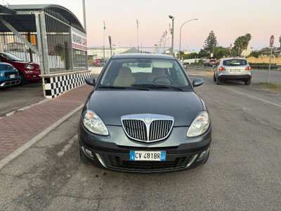 Lancia Ypsilon 1.2 Argento (2)