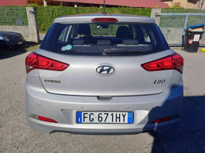 Hyundai i20 1.1 CRDi 12V 5 porte Comfort (10)