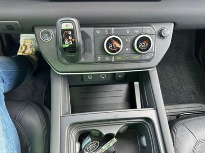 Land Rover Defender 90 3.0D I6 250 CV AWD Auto X-Dynamic S (16)
