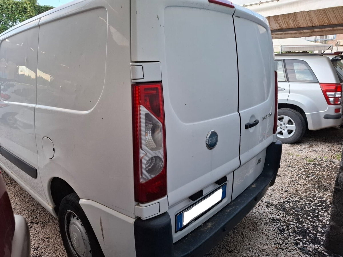 Fiat Scudo Furgone 1.6 MJT 8V PC-TN Furgone Vetrato 12q. Comfort (3)