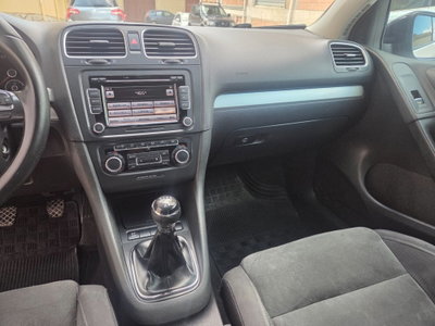 Volkswagen Golf 1.6 TDI DPF 5p. Highline (12)