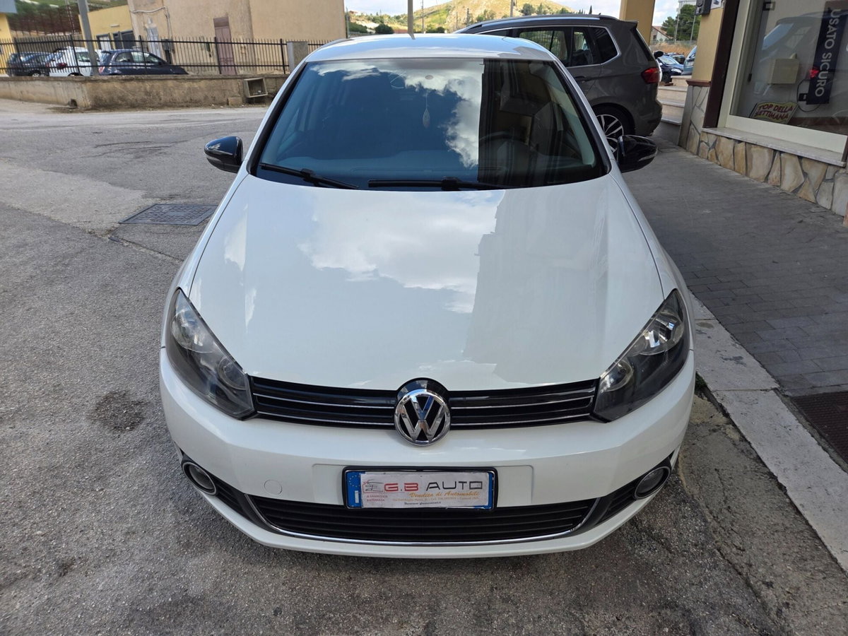 Volkswagen Golf 1.6 TDI DPF 5p. Highline (2)
