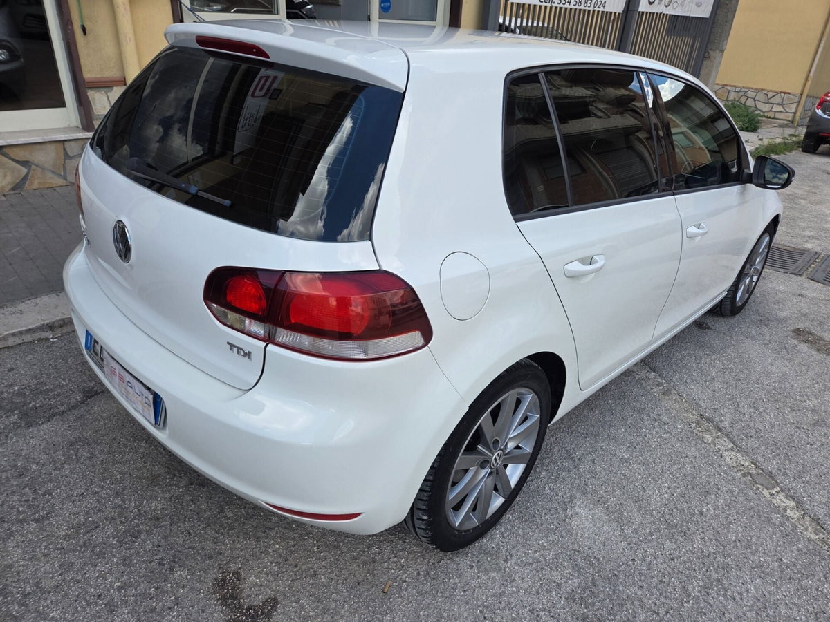 Volkswagen Golf 1.6 TDI DPF 5p. Highline (7)