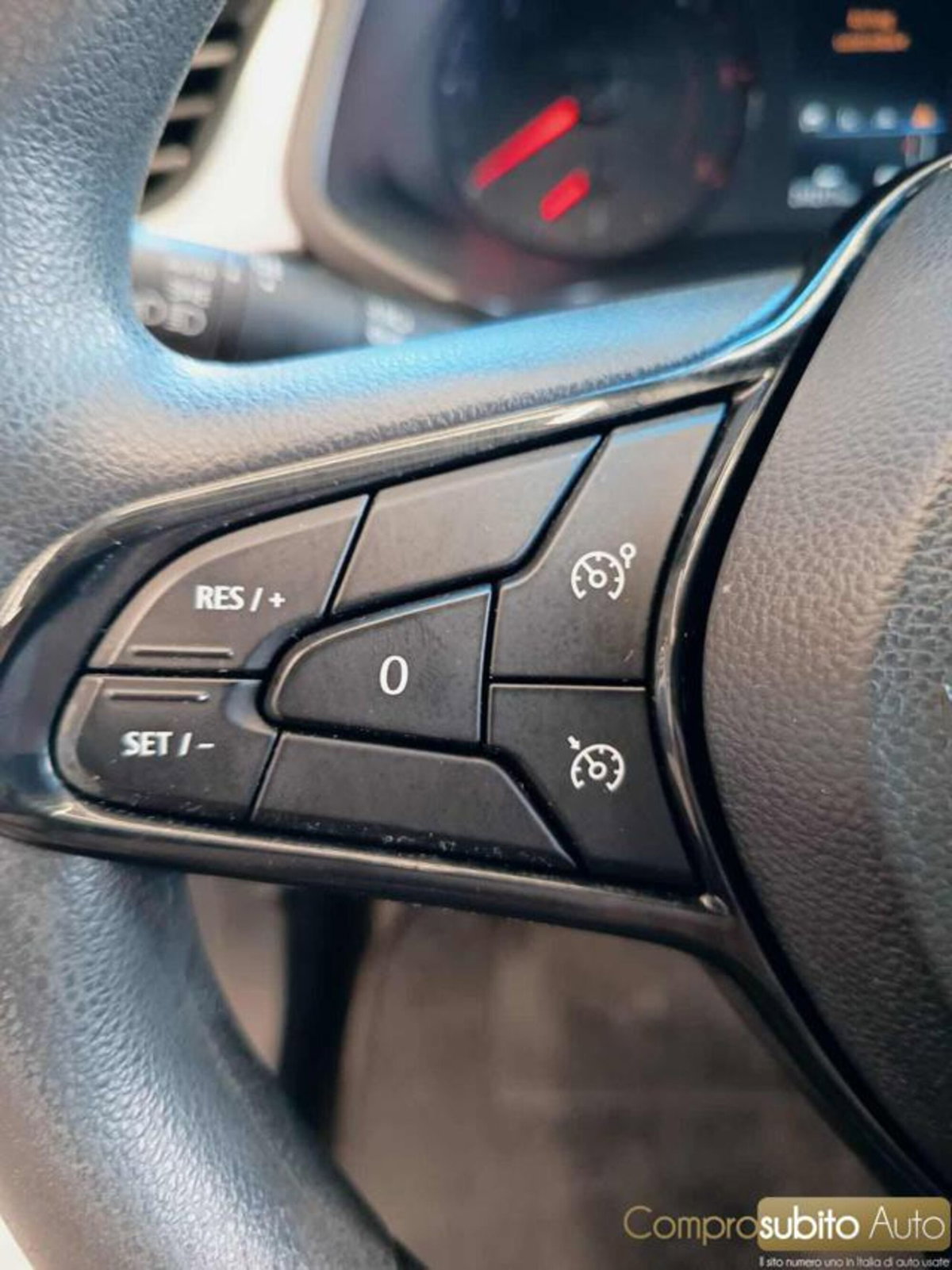 Renault Captur Blue dCi 95 CV Zen (20)
