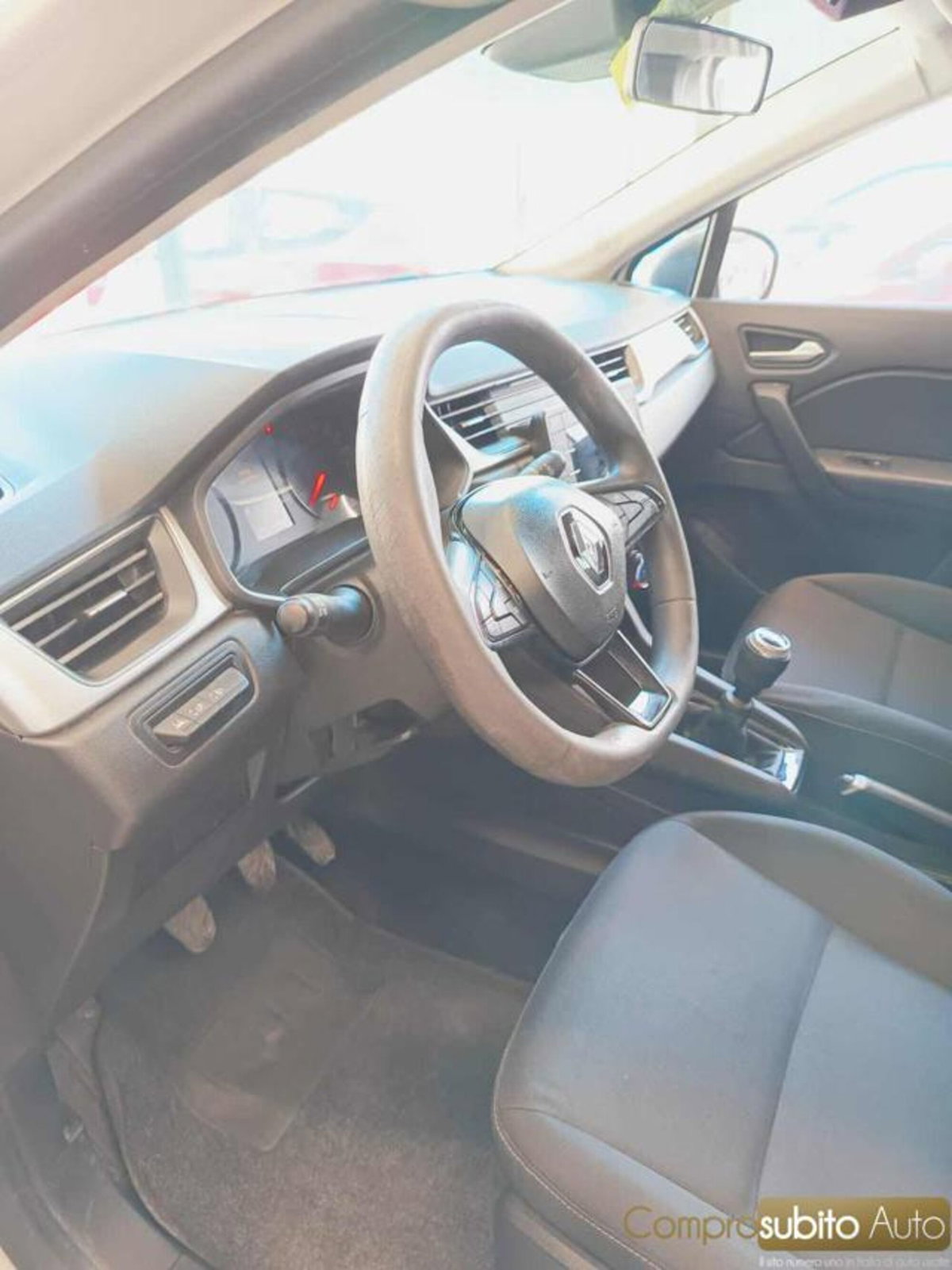 Renault Captur Blue dCi 95 CV Zen (9)