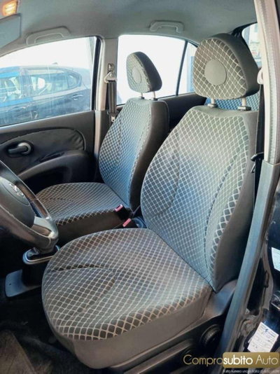 Nissan Micra 1.2 16V 5 porte Easy (9)