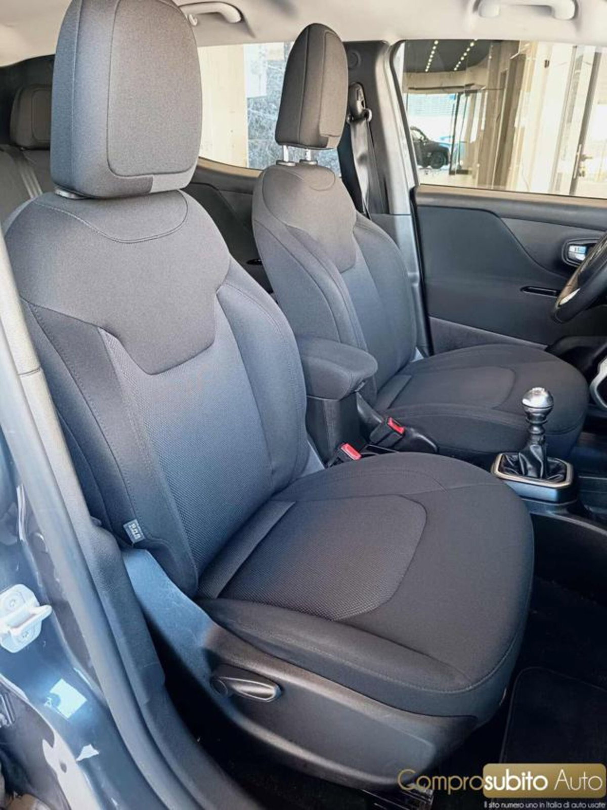 Jeep Renegade 1.0 T3 Limited (19)