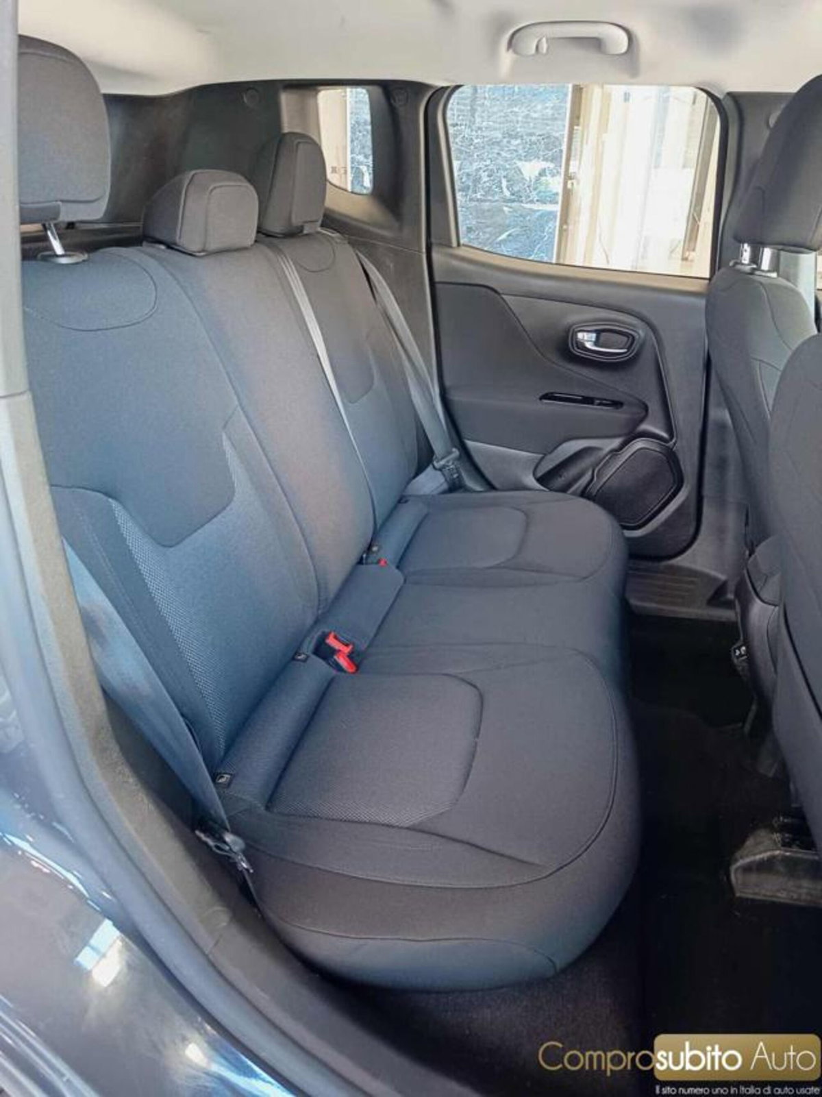 Jeep Renegade 1.0 T3 Limited (8)