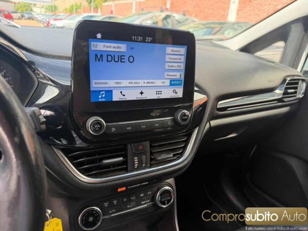 Ford Fiesta 1.2 82 CV 5 porte Titanium (11)