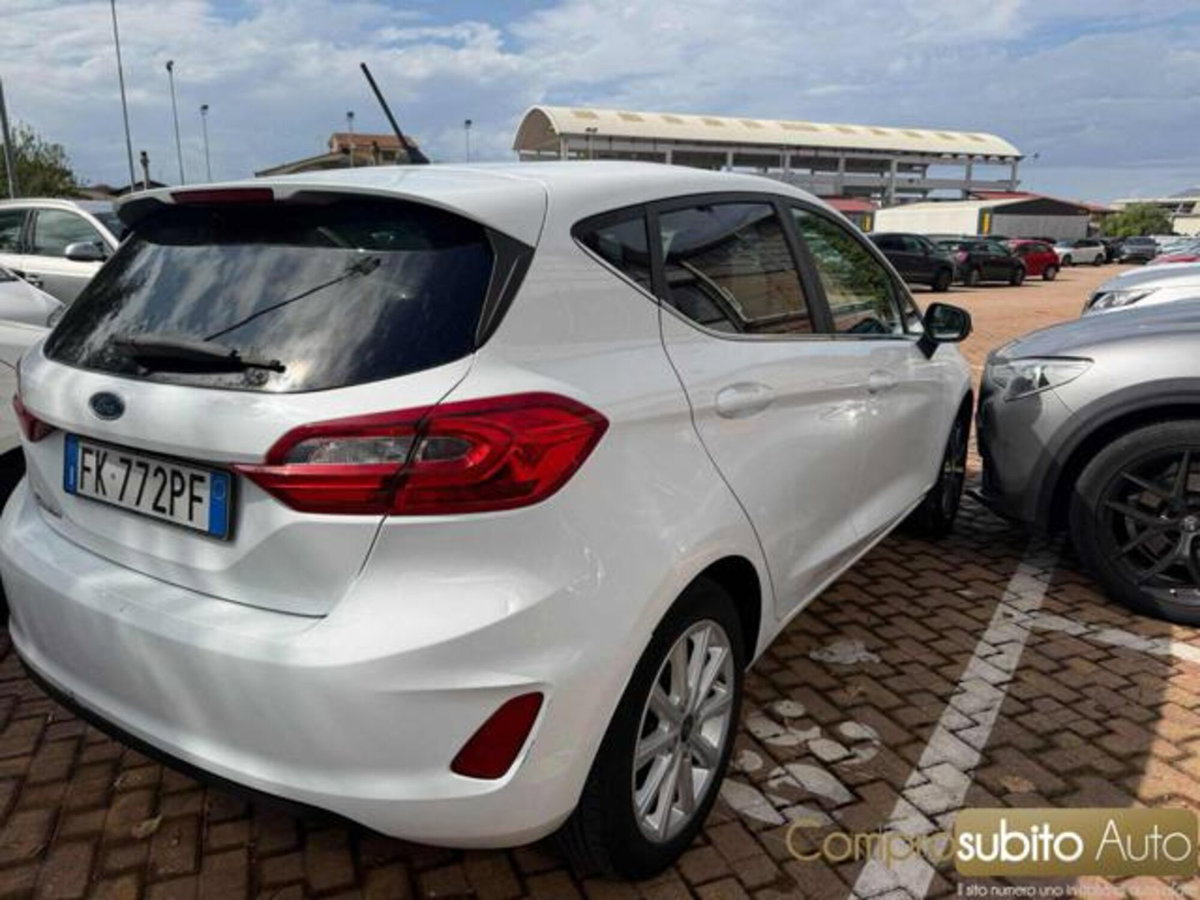 Ford Fiesta 1.2 82 CV 5 porte Titanium (2)
