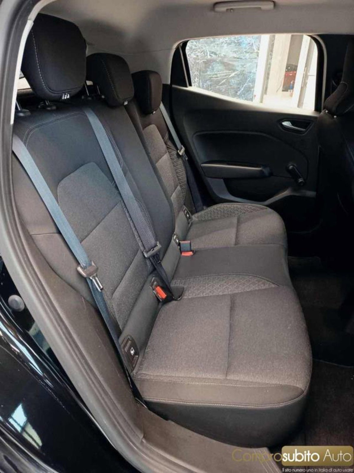 Renault Clio SCe 75 CV 5 porte Zen (18)