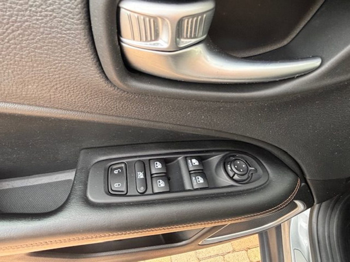 Jeep Compass 1.6 Multijet II 2WD Limited (9)