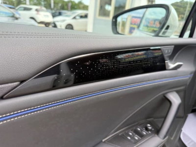 Volkswagen Tiguan 2.0 tdi R-Line 150cv dsg (14)