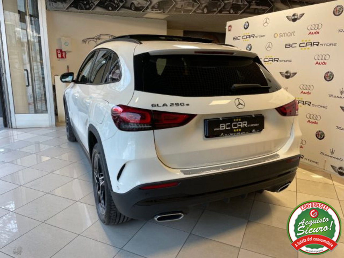 Mercedes-Benz GLA SUV Elettrica 200 AMG Line Premium (6)