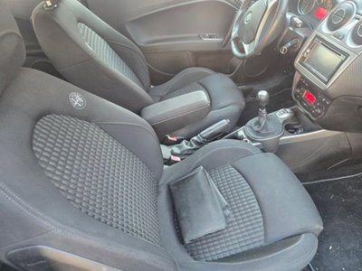 Alfa Romeo MiTo 1.4 T 120 CV Distinctive (4)