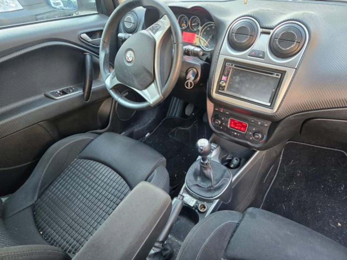 Alfa Romeo MiTo 1.4 T 120 CV Distinctive (5)