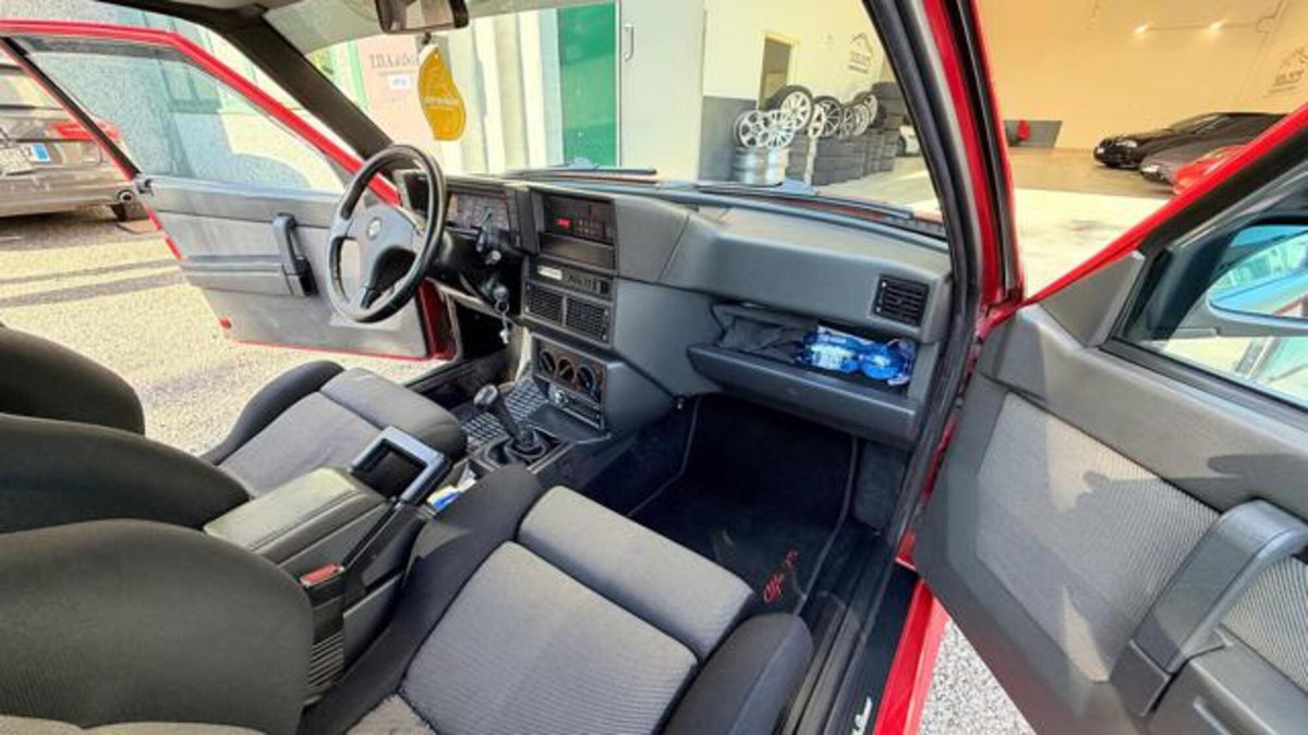 Alfa Romeo 75 1.8i turbo America (11)